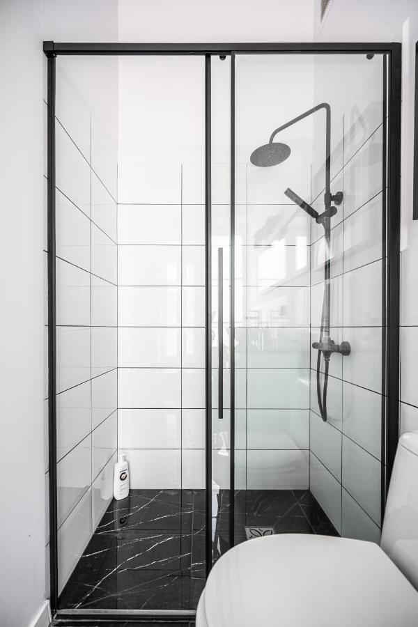 Stylish Studio In The Heart Of The City. Warszawa Zewnętrze zdjęcie